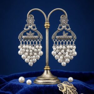 Antique Silver Pearl Bunch Chandbalis